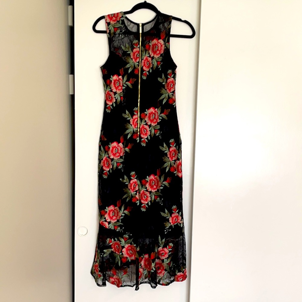 Calvin Klein Lace Midi Dress, fit and flounce - Picture 5 of 5